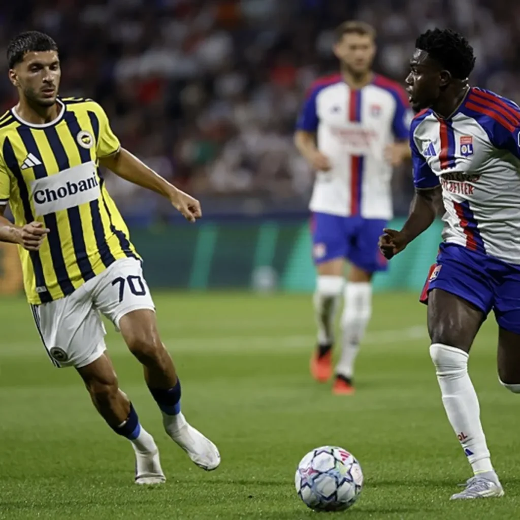Fenerbahçe, Lyon karşısında Oğuz Aydın ile gole çok yaklaştı! İşte o pozisyon