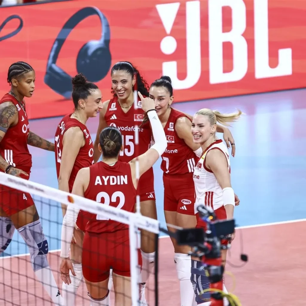 A Milli Kadın Voleybol Takımı Almanya'yı mağlup etti!