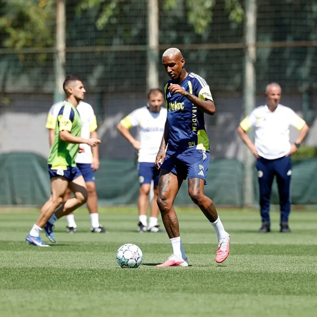 Fenerbahçe, Olimpik Lyon maçının hazırlıklarına başladı