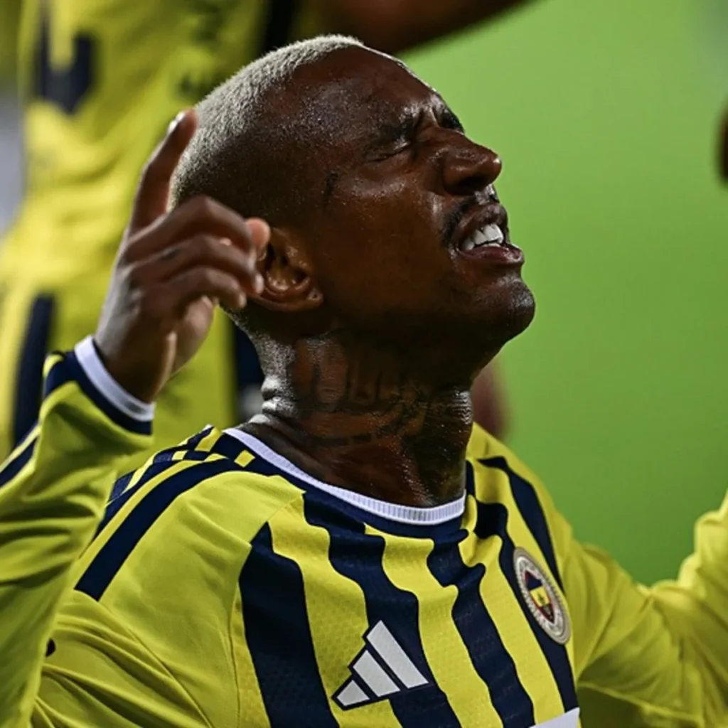 Geleceği hakkında kararını verdi! Fenerbahçe'de ayrılan isimlerden biri Talisca mı olacak?