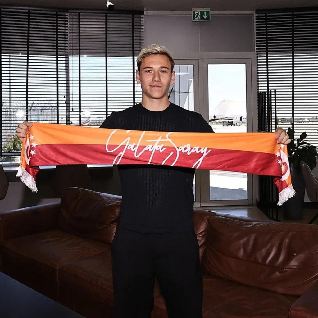 Okan Buruk'tan Aleksey Batrakov kararı! Göztepe maçında forma giyecek mi?
