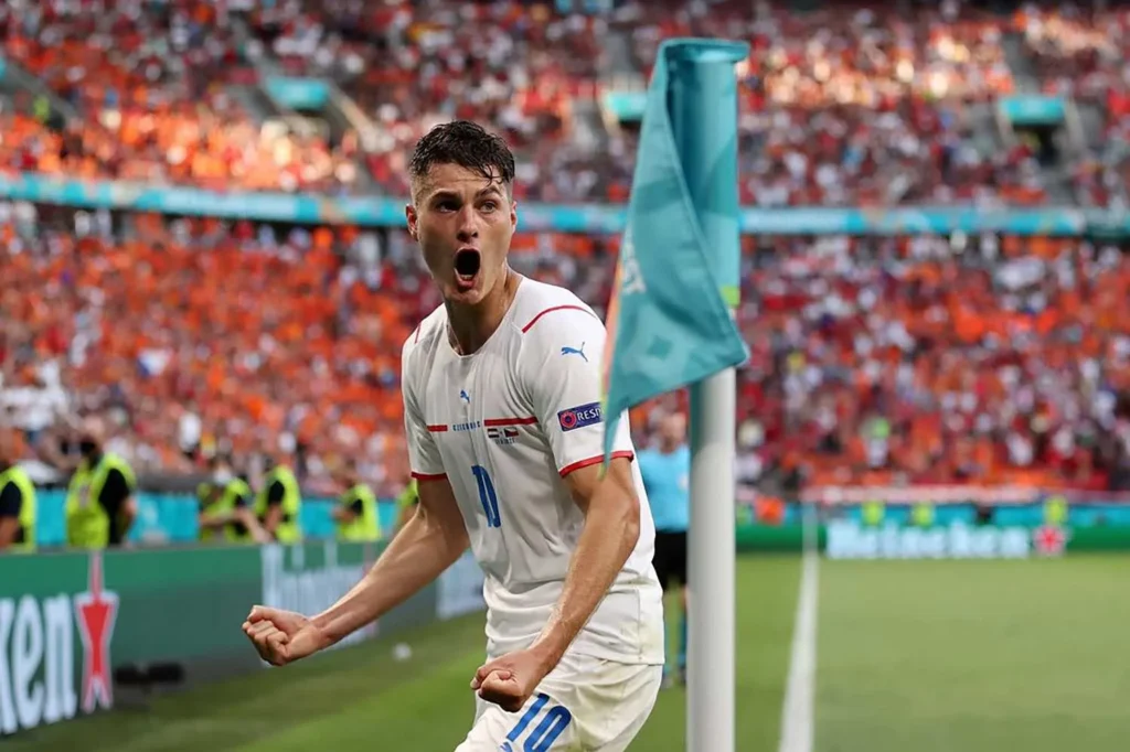 TRANSFER HABERİ: Galatasaray'dan Patrik Schick bombası! Yönetim o rakamı gözden çıkardı