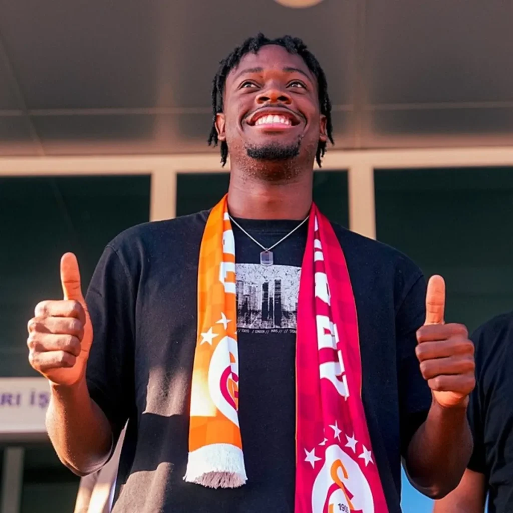 Galatasaray El Chadaille Bitshiabu'nun lisansını çıkardı!