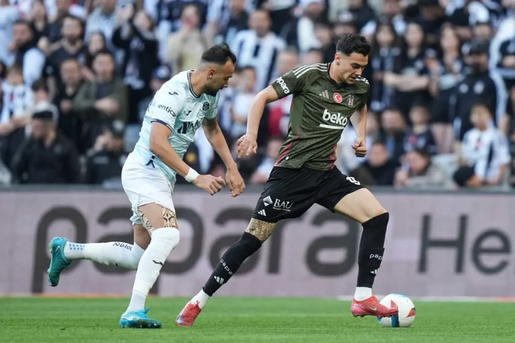 Beşiktaş'ta Mustafa Erhan Hekimoğlu'nun Samsunspor'a transferi iptal oldu!