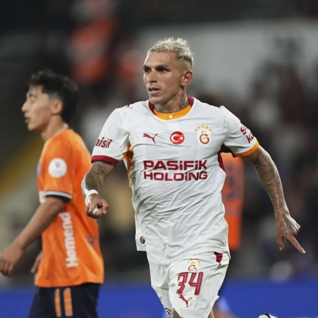 Lucas Torreira'dan Başakşehir maçı sonrası açıklamalar: Lider başladık lider gidiyoruz!